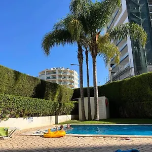  Apartamento Três Palmeiras With Pool